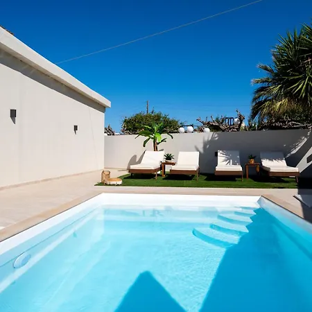 Villa Searenity With Private Swimming Pool